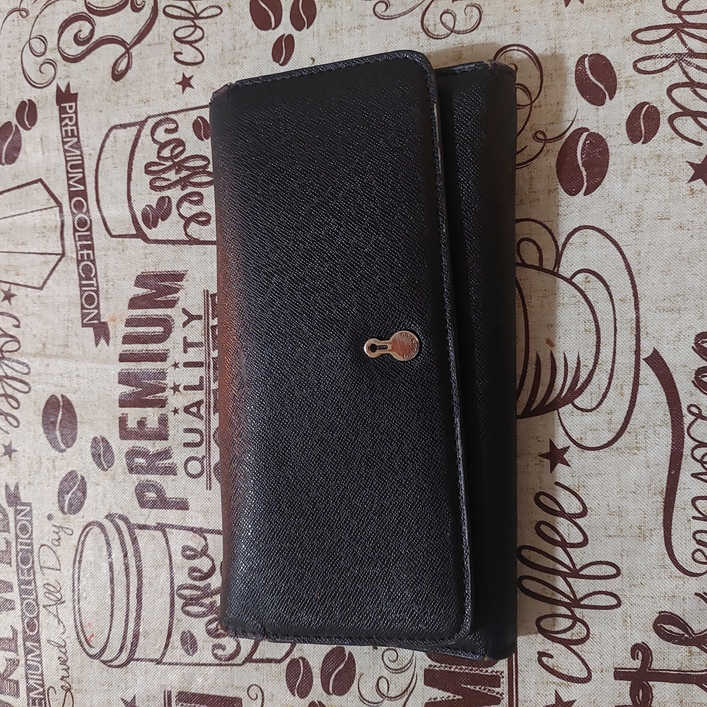 Black Wallet